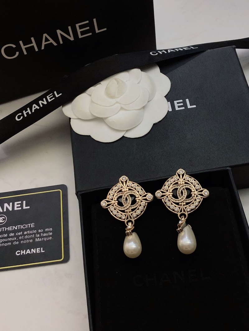 Ch**el earrings